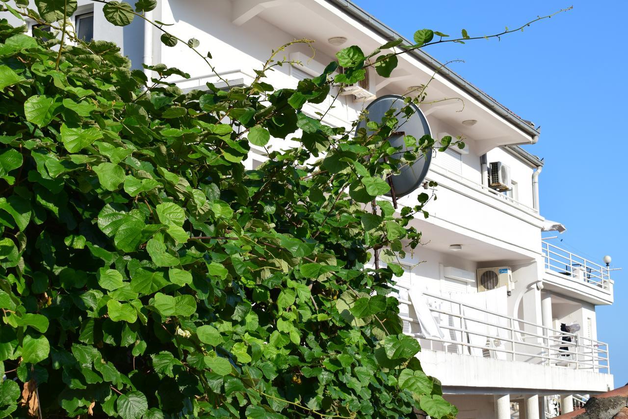 Villa Guci Ulcinj Esterno foto