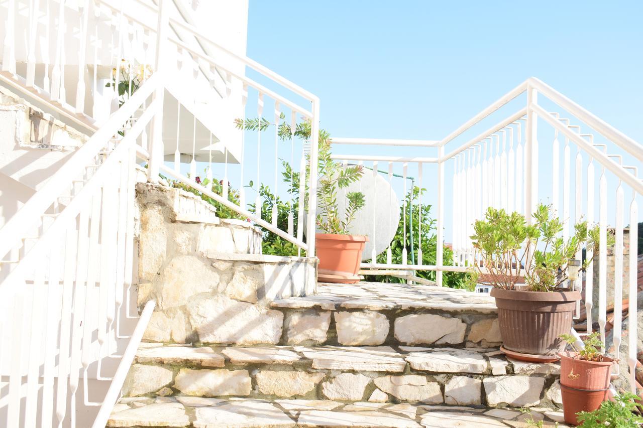Villa Guci Ulcinj Esterno foto